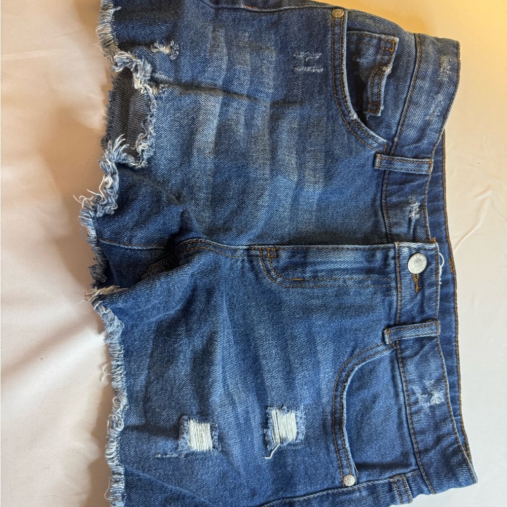 Art Class, Blue Denim (XL) Jean Shorts Distressed Frayed Hem, Girl’s Clothing - Picture 2 of 10